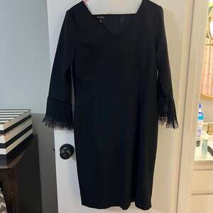 Talbots Women’s Black V Neck Dress size 6